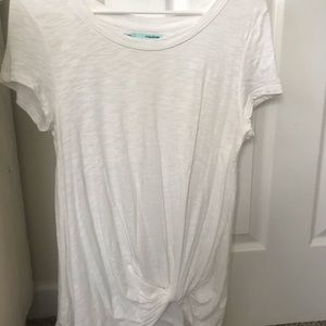 Cute white t-shirt